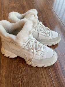 杨feier76淘宝全新欧罗巴35码厚底大牌款白色满钻休闲拖鞋后空小白