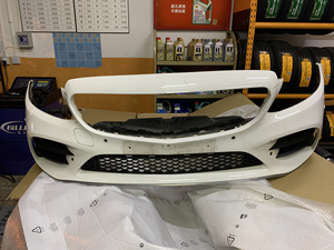 奔驰 w205 c260l7748v 原车拆车前杠 后唇 改了