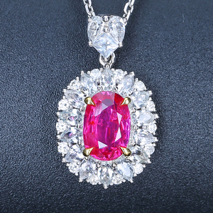 gra证书1.74ct天然无烧莫桑比克红宝石吊坠18k金镶嵌钻石伴白蓝宝