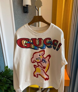 gucci/古驰 小猪刺绣字母印花圆领宽松卫衣帽衫