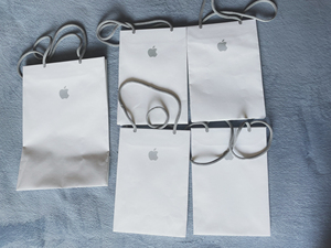 apple 苹果纸袋小号有4个, 大袋子已出,都是杭州西湖和