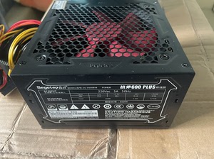000人付款淘宝鑫谷,战斧600背线版,额定功率500w,不带电源线,只下图