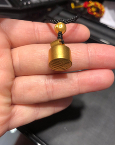 周大福传承福字印章黄金吊坠.克减80代购