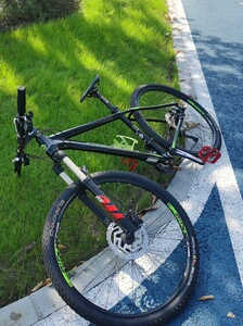 美利达big7自行车.17寸车架.油碟.