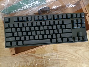 凯酷kc-87r高端机械键盘 荣耀系列 酷黑 黑轴 led背