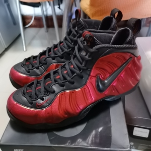 nike血红喷泡,血泡,红黑泡,血红泡,44码.