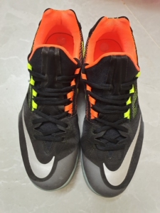 耐克哈登十字军篮球鞋,成色看图片,都是实拍,鞋子太多故出,保