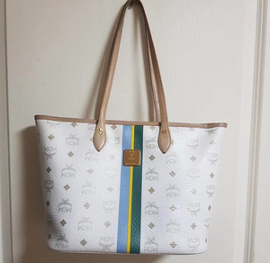 mcm 托特包 白色很奶 好好看!