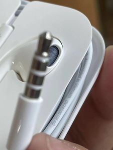 苹果原装耳机插头