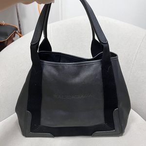 巴黎世家沙滩包