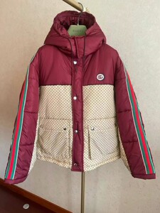 gucci拼色老花棉服 男女同款 衣服在国内