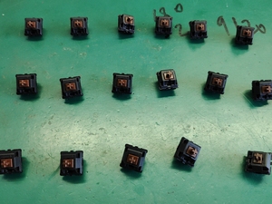 机械键盘轴体樱桃轴 cherry轴 茶轴 红轴 三脚轴 轴体