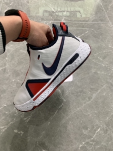 耐克pg4篮球鞋,保罗乔治签名鞋,usa国家队配色,全新带原