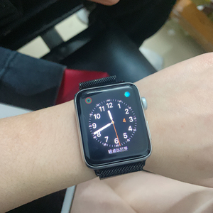 苹果手表三代,gps版本,42mm表壳,国行a1892型号