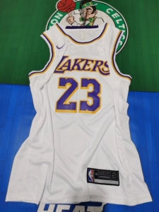 詹姆斯23号骑士复古白色球衣 nba刺绣网眼篮球服