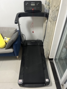 柯迈龙 a8单功能 家用电动折叠健身跑步机,仅使用三次,莲湖_阿里巴巴