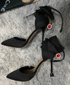 miumiu秀款杨幂绸缎细跟高跟春夏后跟蝴蝶结水钻细跟女鞋凉