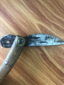 清代老鱼刀一把,羊角刀柄,正常开合14厘
