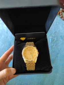 宝航满天星男士女士腕表手表,他人赠予,没戴过,电池没电了.表