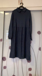 小翻领毛衣连衣裙，裙长105厘米，肩宽40厘米，袖长57厘米