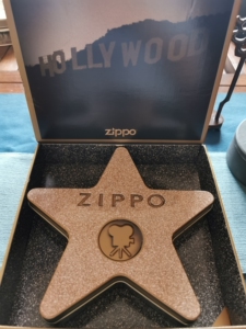 zippo 现货c01星光大道好莱坞纪念版,品相极佳,原盒原