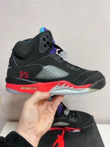 卖 nike aj5 黑红紫葡萄 实战篮球鞋 adidas