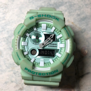 卡西欧手表薄荷绿