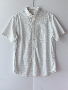 GAP男士 春夏纯棉短袖衬衫，面料成分98棉，2%氨纶，实物