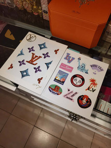 lv 绝版贴纸,正品,全新未用,每个图案35,现有图案见图五