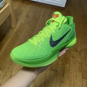 zk6 protro 青蜂侠 kobe6 科比圣诞大战穿着