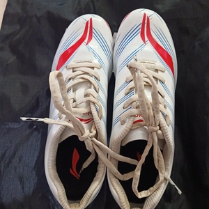 李宁钉鞋田径短跑男孩专业跳高钉子鞋女生三级跳远七钉跑步运动鞋