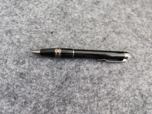 万宝龙签字笔 圆珠笔 星际系列 购于北京翠微 专柜正品 陪我