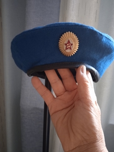 俄罗斯蓝色贝雷帽…59码60码,61帽徽随机售后不退不换俄军