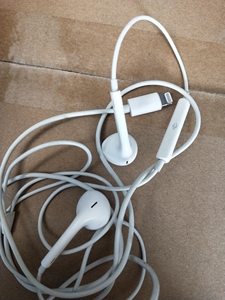 二手原装苹果耳机7plus8pxsmax11,保证原装,插上