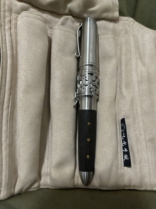 万特佳左轮钢笔