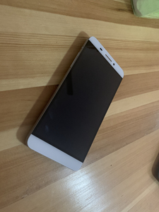 乐视超级手机1,型号为"letv x600",32g,北京地