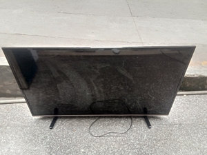 康佳55寸网络智能电视,连wifi就能看,可以k歌,效果很好