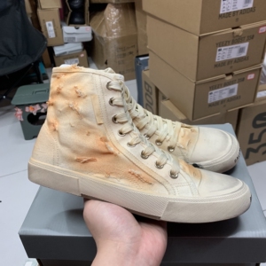 巴黎世家高帮板鞋