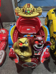 熊大熊二摇摇车,功能正常