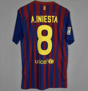 巴塞罗那1112赛季主场球衣,小白伊涅斯塔球衣.98新,m码