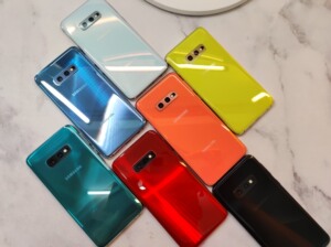 三星 s10e 颜色齐全,火烈鸟,柠檬黄,勃艮第红,原装靓机