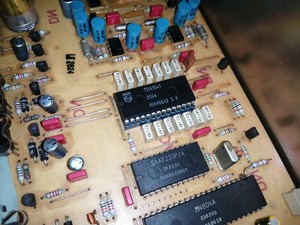 出粒HHH1541解码芯片，瑞华士CD226原装机的。如图非