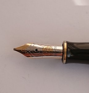 百利金笔尖打磨