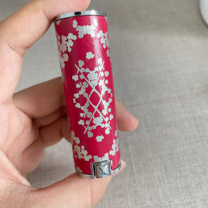 纪梵希小羊皮305口红.男朋友送的.随缘出.