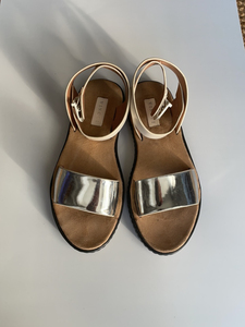 vincci银色女款凉鞋,马来西亚人肉背回