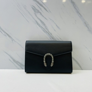 gucci97新 古驰 钻扣酒神woc超级吸睛的颜色 蛇头很