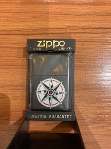 zippo芝宝打火机 97年万宝路指南针全新  原盒说明77无