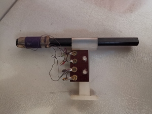支架收音机磁棒天线 长度14厘米 不议价 不议价