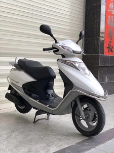 二手摩托车,踏板车,女装车极品五羊本田睿御六代电喷110cc