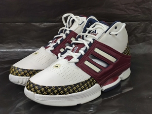 阿迪达斯比卢普斯